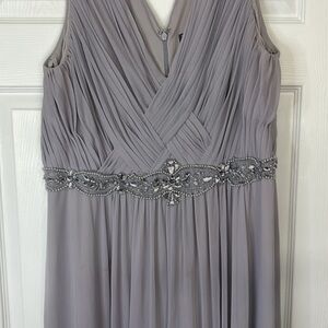 Elegant Gray Sleeveless Dress